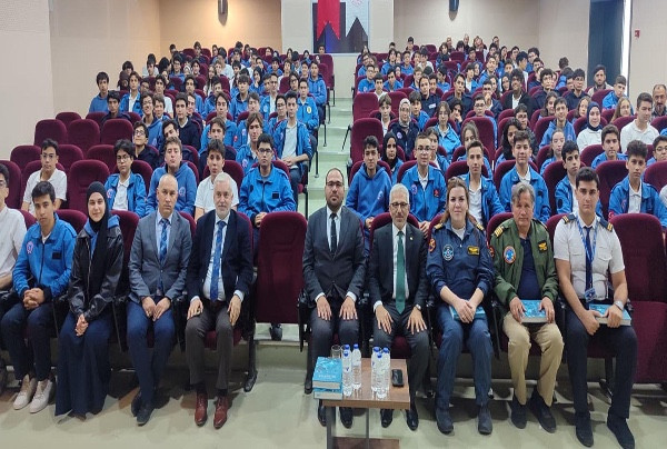 THK’NİN HAVACILIK VİZYONU GENÇLERLE PAYLAŞILDI — 2