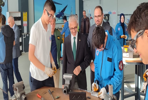 THK’NİN HAVACILIK VİZYONU GENÇLERLE PAYLAŞILDI — 5